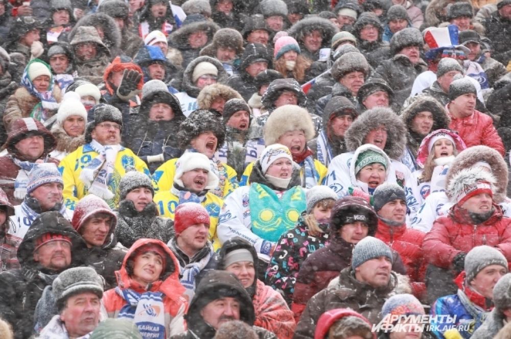 Болелщьиков команды Казахстана снегом не напугаешь.
