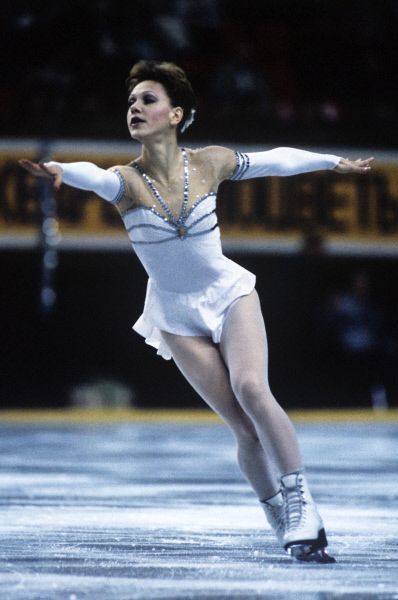 Кира Иванова была первой отечественной фигуристкой, завоевавшей медаль на Олимпийских играх - это была «бронза» на Играх в Сараево.