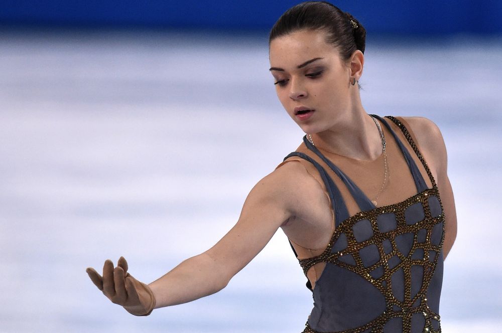 17-летняя Аделина Сотникова стала второй российской фигуристкой, совершившей сенсацию в Сочи. Соревнования фигуристок-одиночниц завершились блистательным триумфом Сотниковой, завоевавшей свою первую золотую олимпийскую медаль в одиночном разряде.