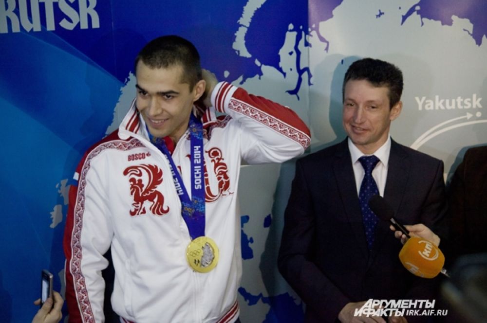 Похоже, Алексей сам удивлен такому вниманию. Журналистам спортсмен сказал, что не ожидал, что на Олимпиаде все будет так серьезно и сложно. 