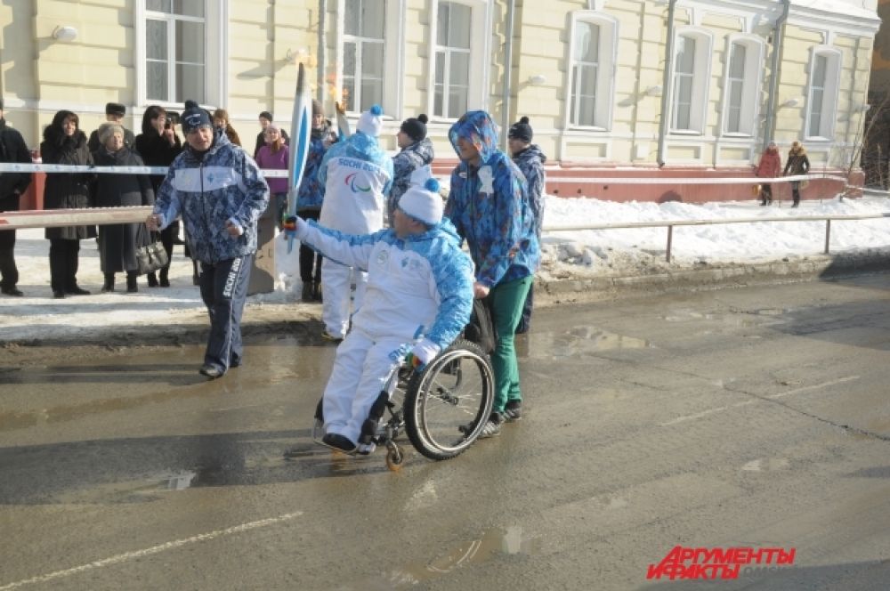 Эстафета Паралимпийского огня стартовала в Омске.