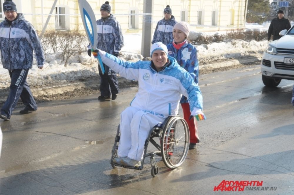 Эстафета Паралимпийского огня стартовала в Омске.