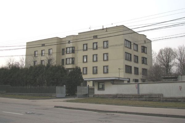 В доме 10 по улице Косыгина прежде жил Михаил Горбачев.