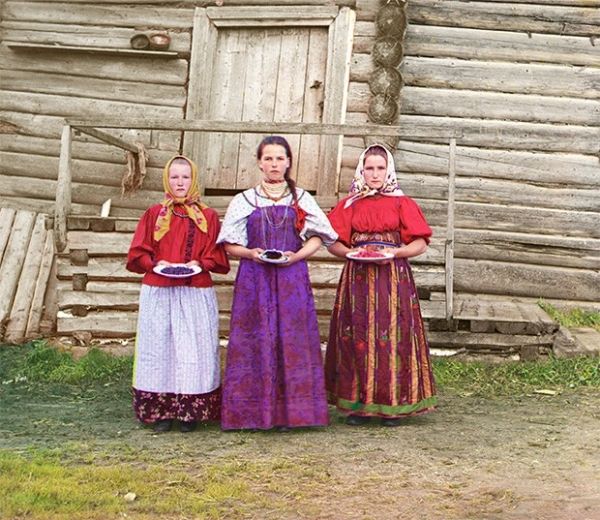 Крестьянки в деревне Горицы, 1909 год.