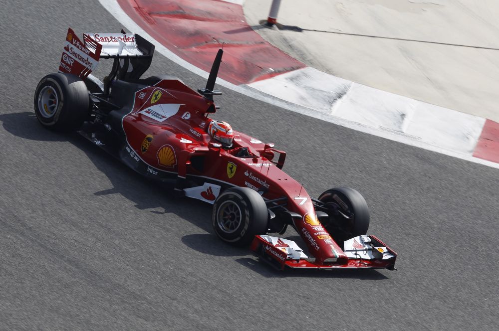 Однако в этом году Ferrari усилила состав – в пару к двукратному чемпиону мира Фернандо Алонсо в Маранелло перешёл Кими Райкконен, взявший титул в 2007 году.