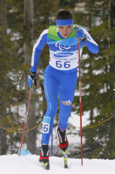 Кирилл Михайлов - ещё одна отечественная звезда лыжных гонок и биатлона. Михайлов завоевал в Ванкувере три золотые медали, а до этого выиграл гонку на 20 километров в Турине.