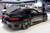 Компания TechArt показала в Женеве собственную версию легендарного спорткара Porsche 911 Turbo S. Тюнингованный вариант автомобиля разгоняется до 100 км/ч за 2,8 секунды и способен разогнаться до 328 км/ч.