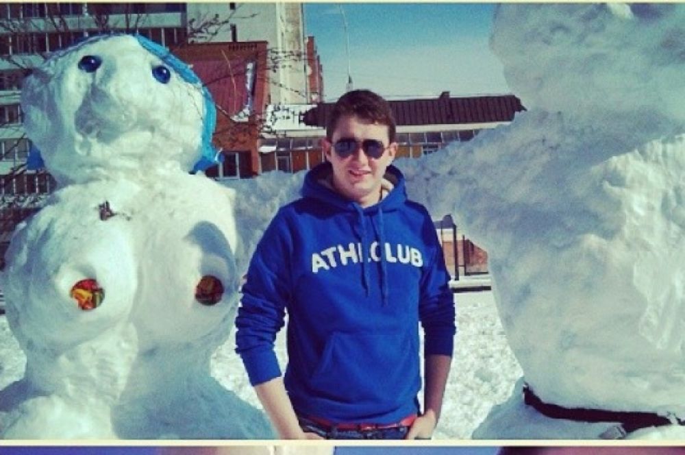 Пройти мимо снеговиков и не сфотографироваться было просто нельзя.