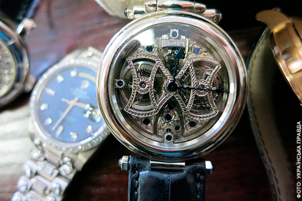 Bovet с турбийоном серии Butterfly, который снят с производства. Подобная более современная модель стоит 266 тысяч евро