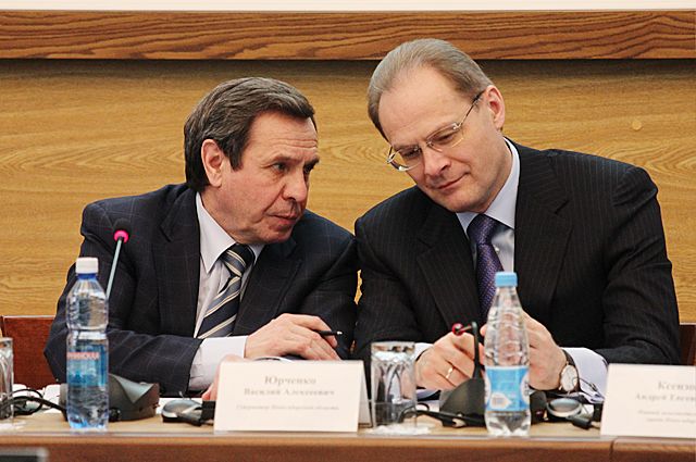 Экс-губернатор Новосибирской области Василий Юрченко (справа).