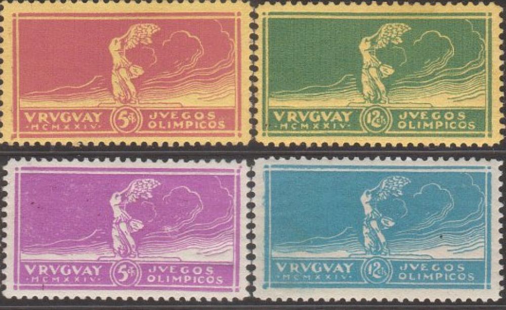 Ещё раньше – в 1924-м – в Уругвае был выпущен блок, посвящённый футбольной сборной, победившей на Олимпиаде в Париже. На марке нет ни игроков, ни даже поля, а изображён на ней статуя, по мотивам которой был создан приз, вручавшийся чемпионам мира по футболу.