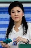 Большое внимание в последние месяцы приковано к Йинглак Чинават, 28-му премьер-министру Таиланда. Вспыхнувшие в стране прошлой осенью антиправительственные выступления направлены во многом против неё – демонстранты требуют отставки Чиннават и требуют расследования её деятельности. В декабре она объявила о роспуске парламента и должна была уйти в отставку вместе с правительством, но пока продолжает оставаться в должности исполняющего обязанности премьер-министра Таиланда.