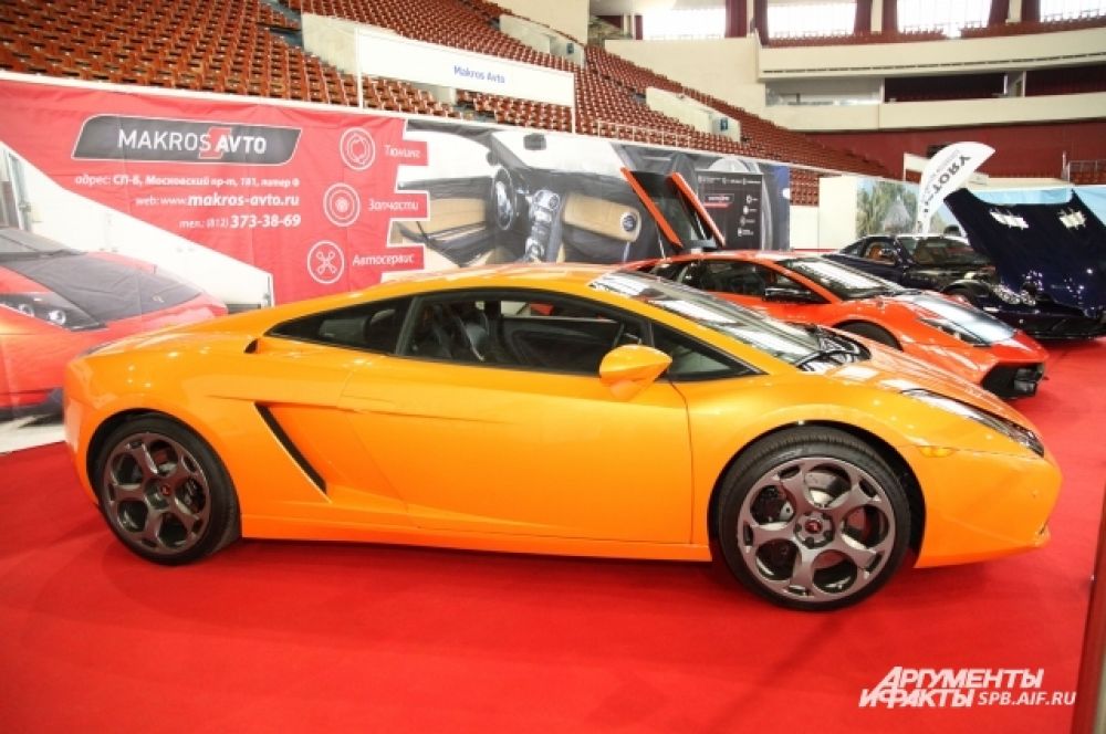 Цены на новую Lamborghini в России стартуют от 11 млн рублей 