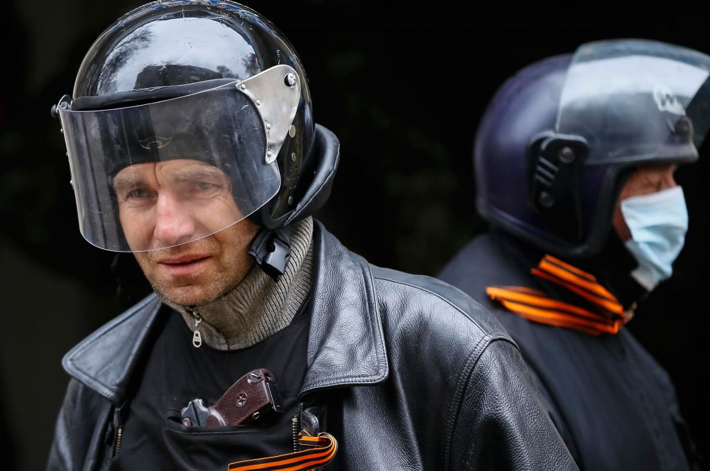 Сообщается, что в данный момент по городу курсируют автомобили с активистами.