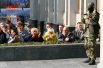 Утверждается, что в окрестностях города Краматорска на севере Донецкой области замечены несколько БТР украинской армии. Поступали сообщения о военной технике, направляющейся в Славянск.