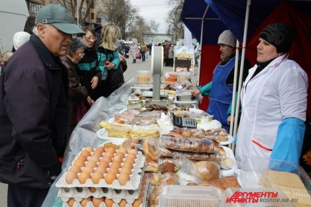 Пора запасаться яйцами к Пасхе.
