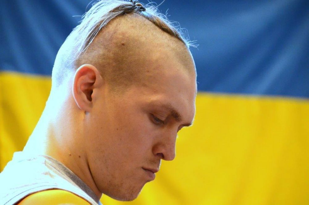 Александр Усик