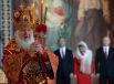 Патриарх Московский и всея Руси Кирилл проводит пасхальное богослужение.