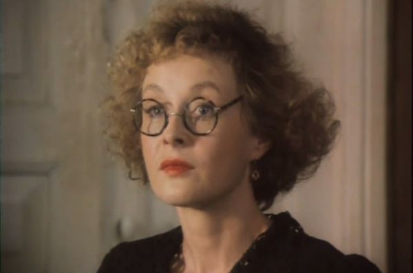 В 90-х годах Лариса Удовиченко снялась в трилогии «Любить по-русски» и драме Петра Тодоровского «Какая чудесная игра».