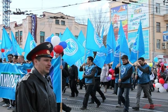 Первомайское шествие в центре Хабаровска