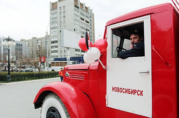 После участники автопробега  через площадь Ленина проследовали  до автовокзала. 