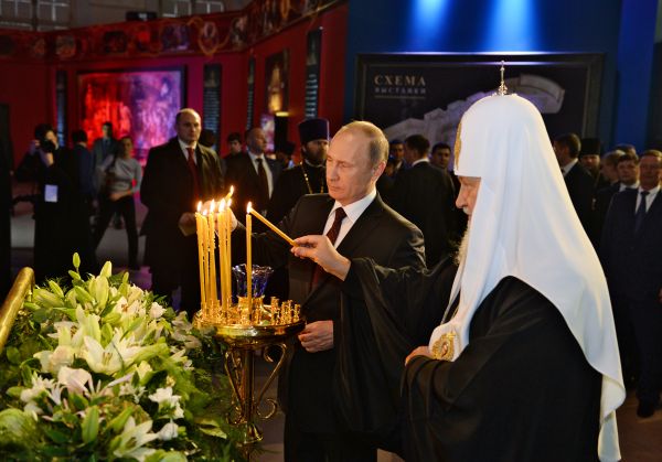 С президентом В. Путиным на выставке «Православная Русь» в «Манеже»  (Москва) в 2013 году.