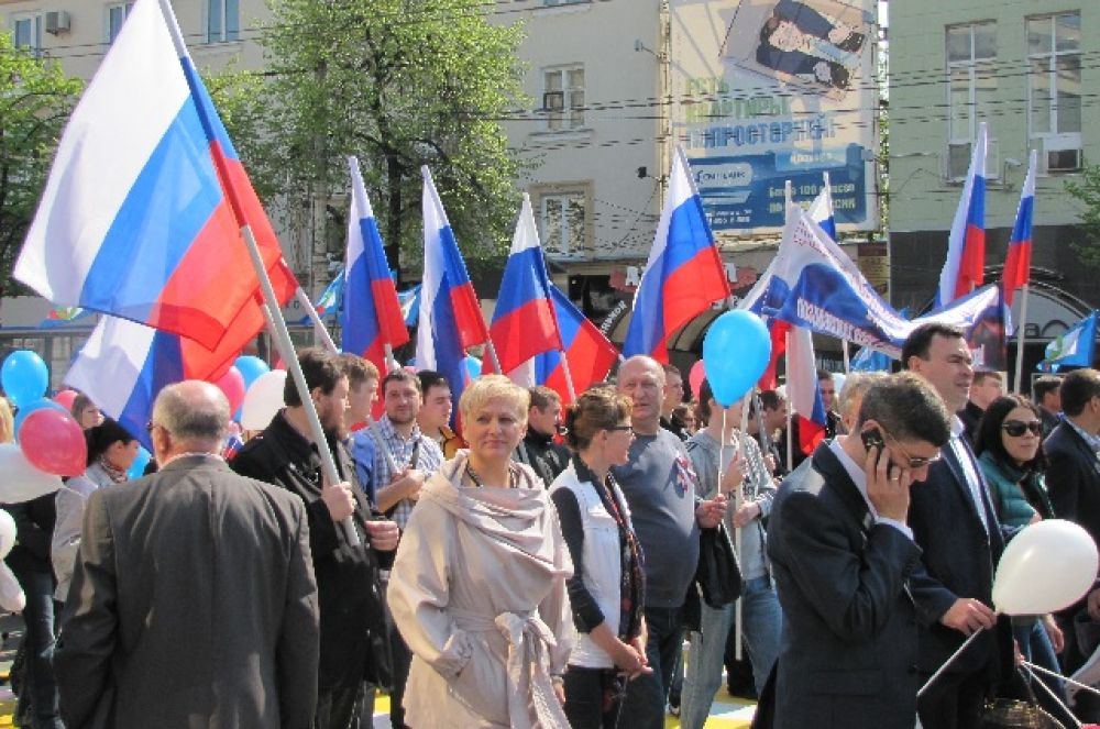 Первомайская демонстрация закончилась на Никитинской площади