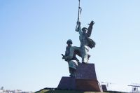 Памятник защитникам в Севастополе 