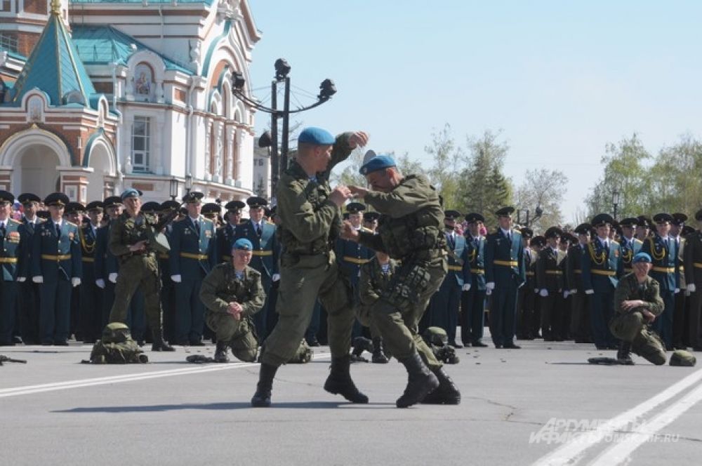 Парад Победы в Омске.
