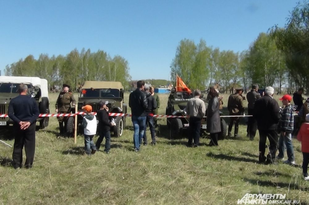 Выставка ретроавтомобилей прошла в Азово.