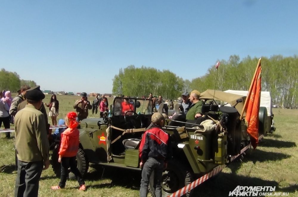 Выставка ретроавтомобилей прошла в Азово.