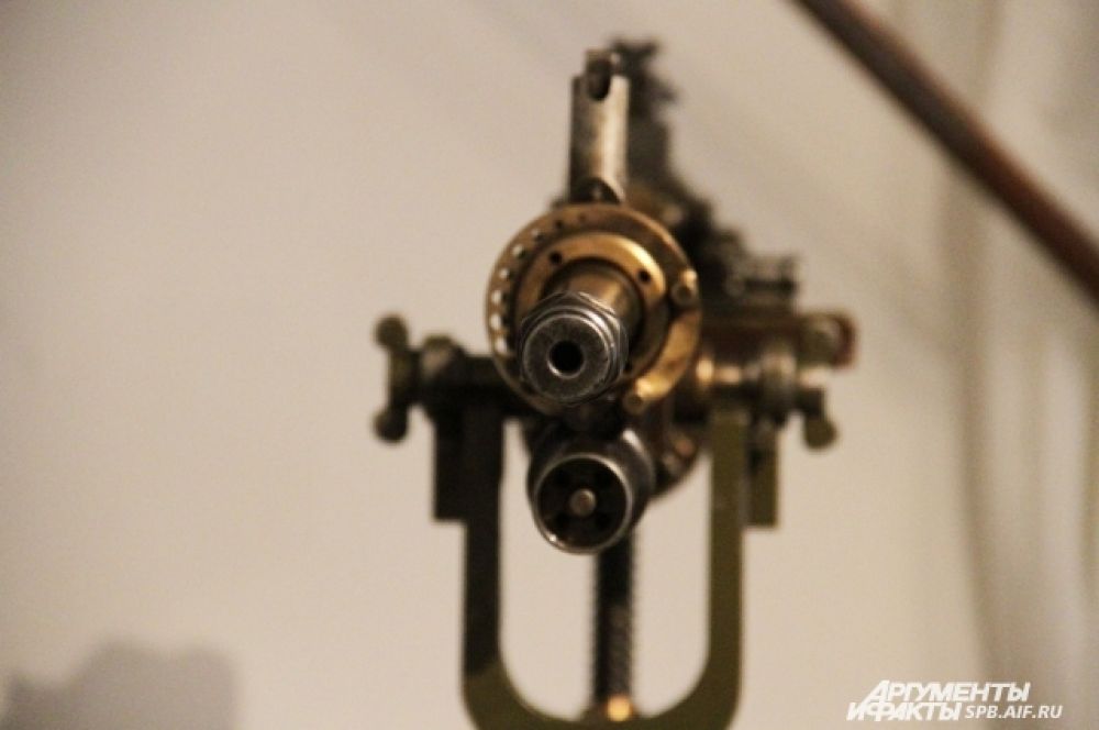 Экспонат выставки - станковый пулемет системы Сент-Этьен образца 1917 г. Франция.