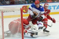Евгений Малкин в матче группового раунда чемпионата мира по хоккею 2014 между сборными командами России и Белоруссии.