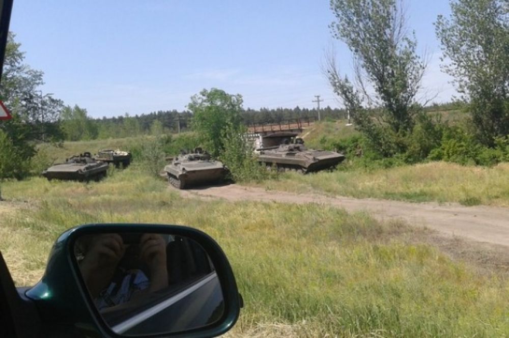 Ожесточенный бой сил АТО и террористов возле Лисичанска