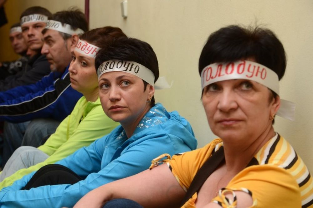 Стоматологи проводят голодовку