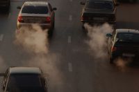Токсичность выхлопов авто начали проверять в Иркутске.