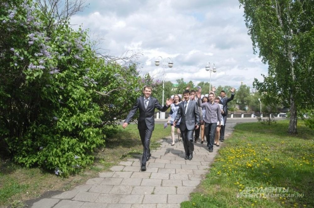 Последний звонок омских школьников.