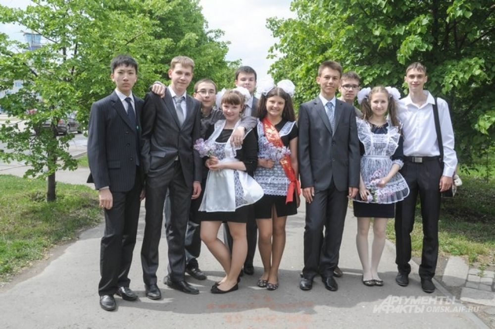 Последний звонок омских школьников.