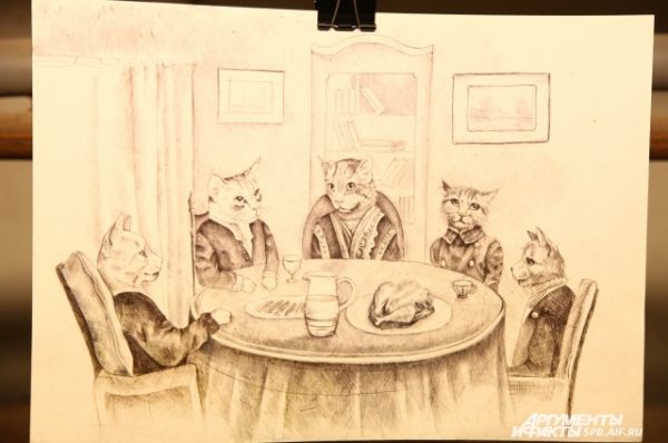 Выставка школьных рисунков, на которых изображены коты, представлена в подвалах Эрмитажа