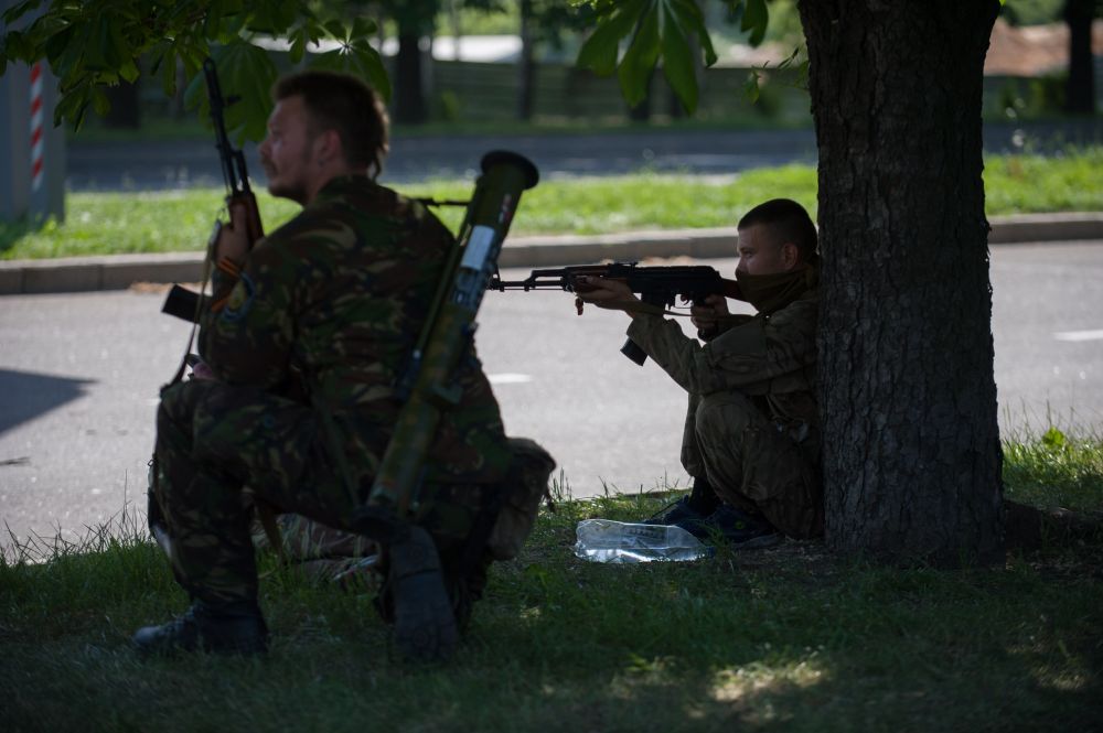 На вооружении у боевиков имеются АМК и гранатометы