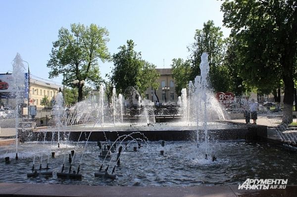 Сквер возле Тульского драматического театра