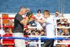 Боксер Александр Спирко работает на лапах в Одессе