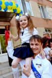 Торжественная линейка по случаю окончания школы в Одессе