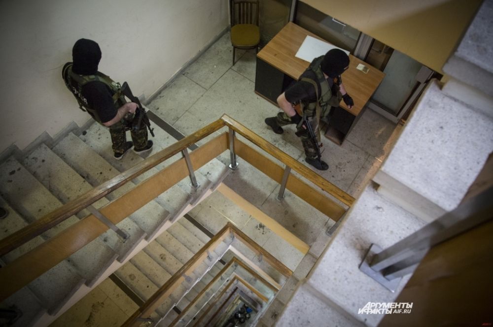 Ополченцы заявили о применении военными кассетных бомб – они не полностью взрываются при падении и превращаются в противопехотные мины.