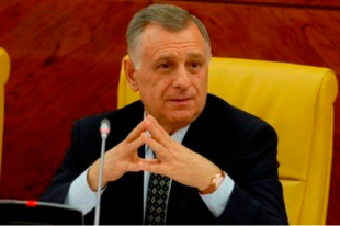 Анатолий Попов