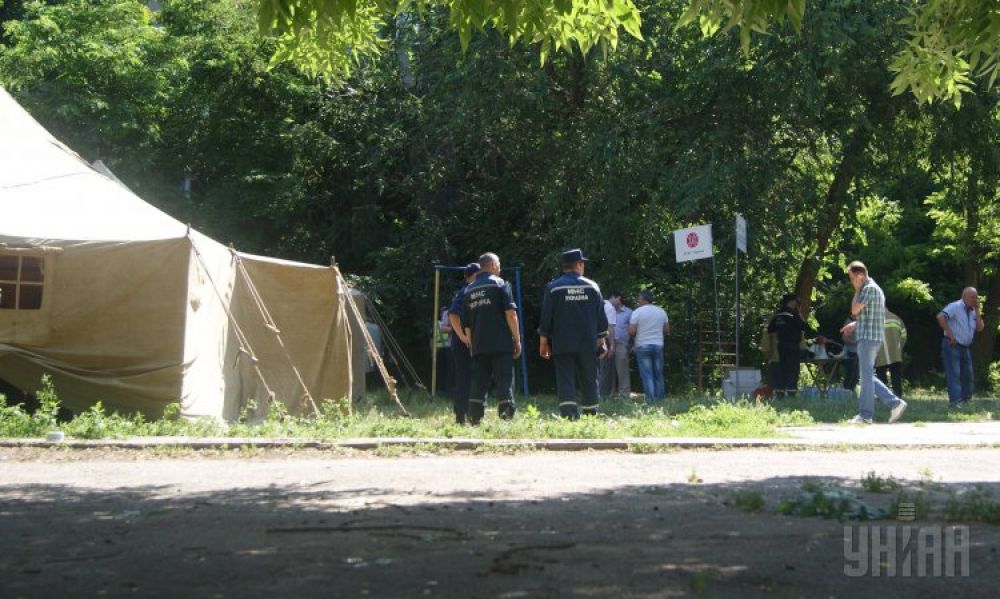 По состоянию на утро 10 июня спасатели разобрали завалы и приступили к восстановительным работам