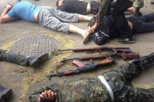 Боевики в Мариуполе