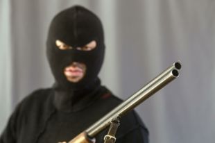 Преступник