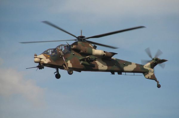 Denel AH-2 Rooivalk. Ударный вертолёт, разработанный в ЮАР. Название получил в честь африканской птицы, похожей на сокола. Всего на вооружении ЮАР находится 11 таких ветолетов. 