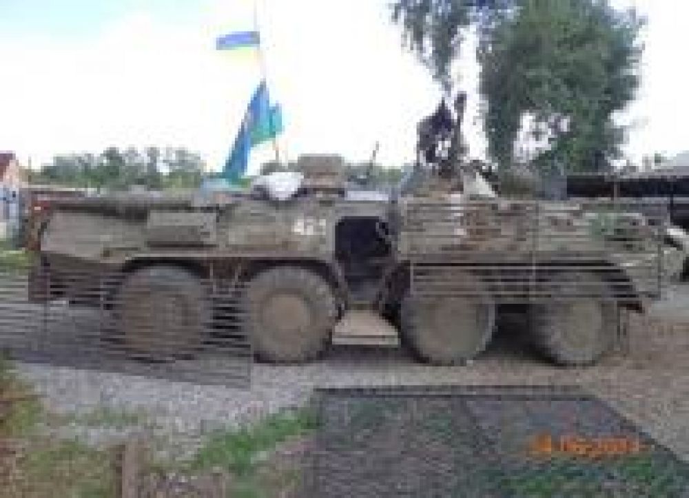 Солдаты модернизируют старые БТР